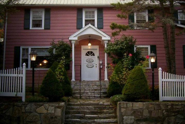 The Banner Elk Inn B&B Exterior photo